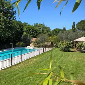  Hébergement de vacances Les Mirabelles France