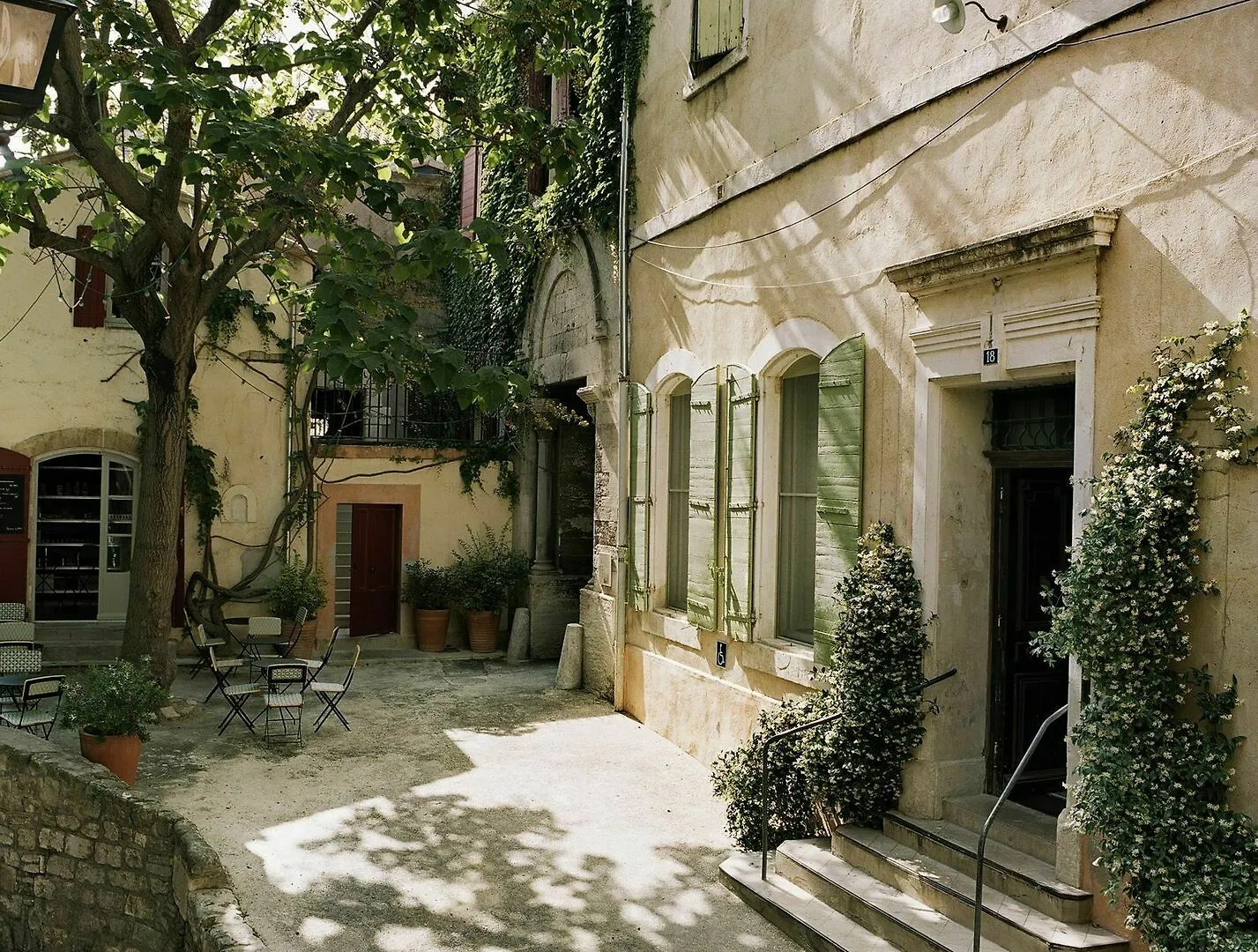 Hotel Du Cloitre Arles